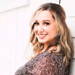 Meet your Posher, Christal